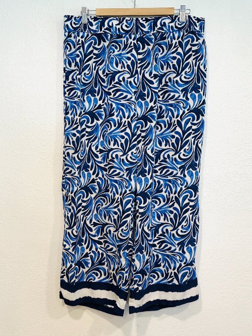 Meg & Margot Wide Leg Crop Pants Pull On Elastic Waist Blue White Women Sz Large